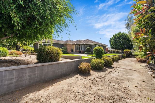 14021 Livingston Street, North Tustin, CA 92780
