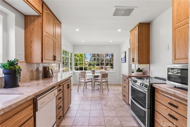 14021 Livingston Street, North Tustin, CA 92780