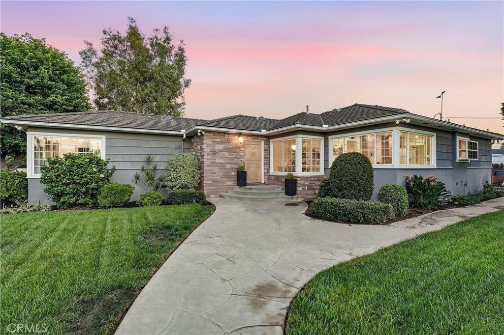 14021 Livingston Street, North Tustin, CA 92780