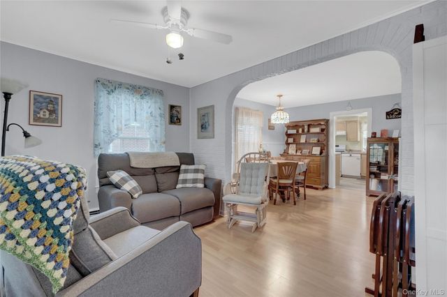 35 E 12th Street, Huntington Station, NY 11746