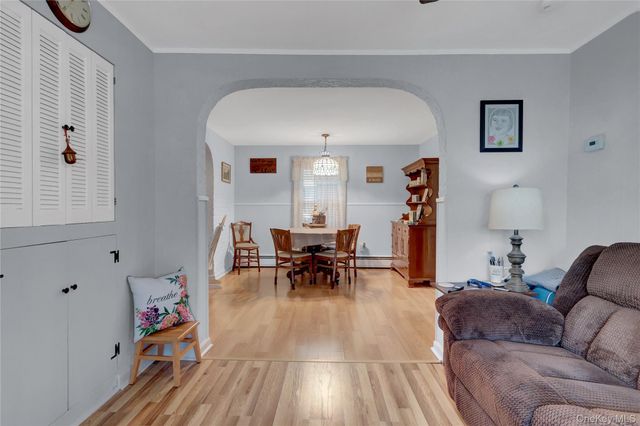 35 E 12th Street, Huntington Station, NY 11746