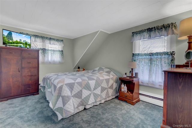 35 E 12th Street, Huntington Station, NY 11746