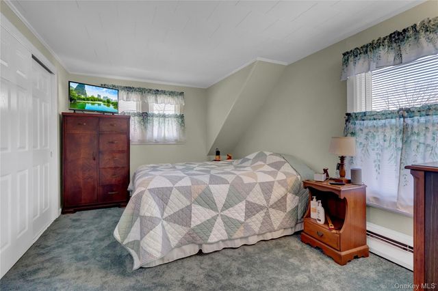 35 E 12th Street, Huntington Station, NY 11746