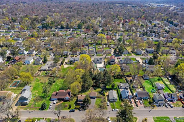 35 E 12th Street, Huntington Station, NY 11746