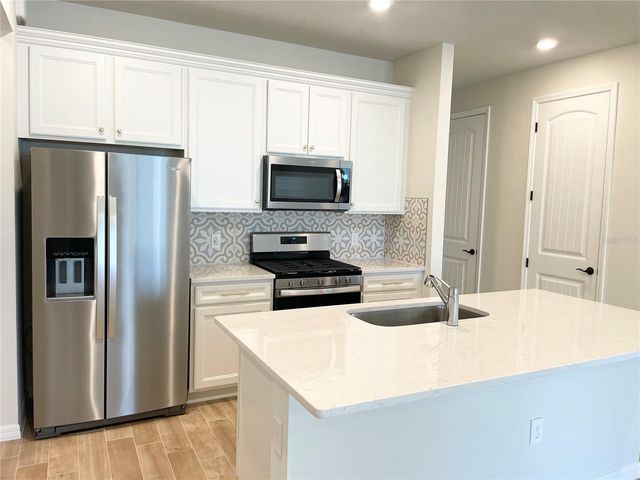 8350 FENTON STREET, Orlando, FL 32836