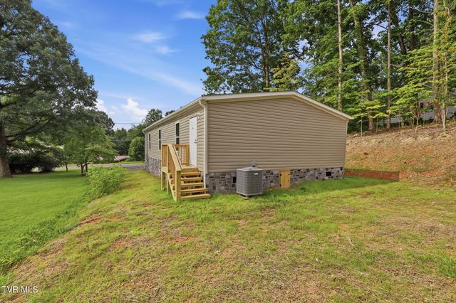 306 Willow Street, Mount Carmel, TN 37645