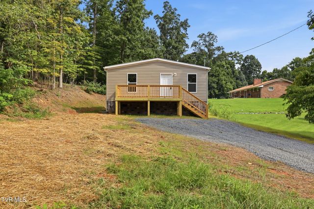 306 Willow Street, Mount Carmel, TN 37645