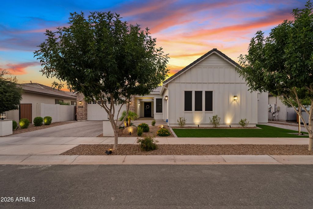 22752 E NIGHTINGALE Road, Queen Creek, AZ 85142 — photo 2