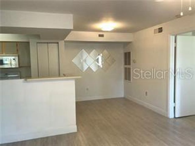 3034 PARKWAY BOULEVARD 202, Kissimmee, FL 34747