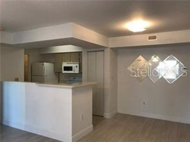 3034 PARKWAY BOULEVARD 202, Kissimmee, FL 34747