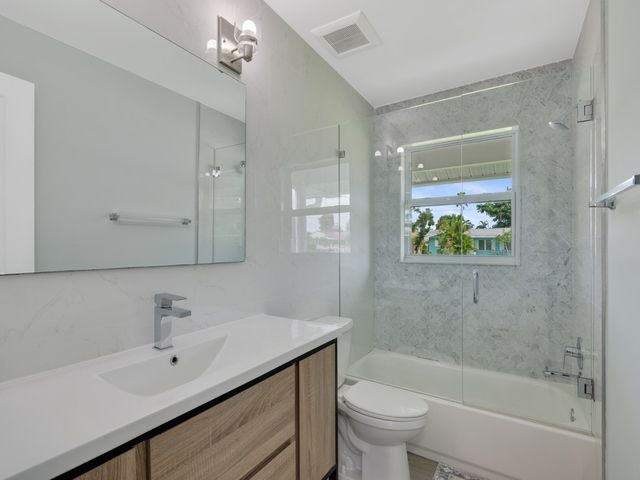 606 Conn Way, Vero Beach, FL 32963