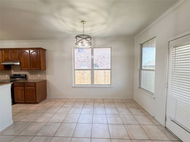 1602 Summercrest Drive, Cleburne, TX 76033