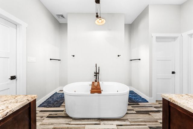 4886 County Road 1037, Celeste, TX 75423