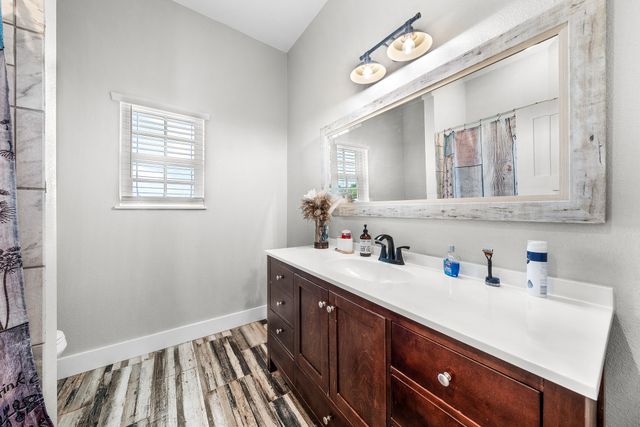 4886 County Road 1037, Celeste, TX 75423