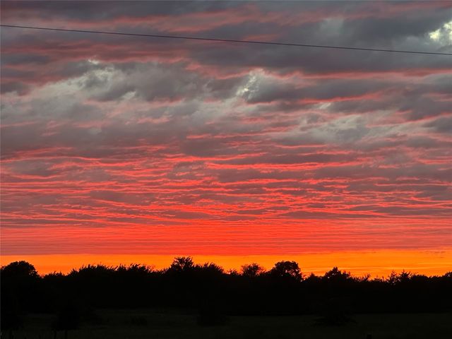 4886 County Road 1037, Celeste, TX 75423