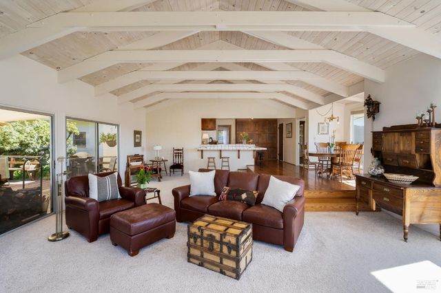 939 Champion Ln, Deer Park, CA 94576