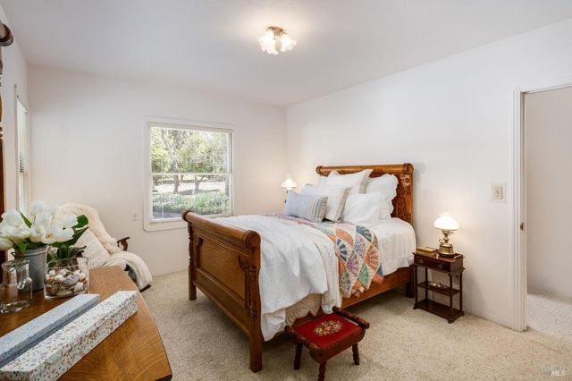 939 Champion Ln, Deer Park, CA 94576