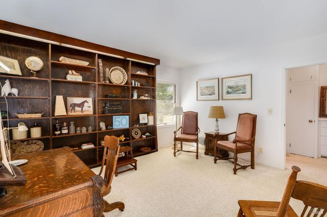 939 Champion Ln, Deer Park, CA 94576