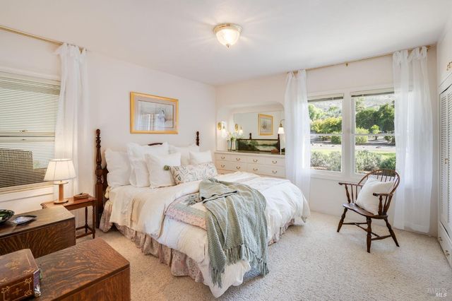 939 Champion Ln, Deer Park, CA 94576