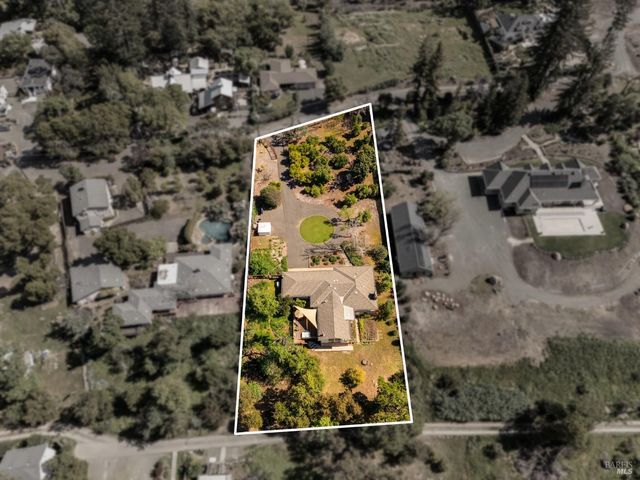 939 Champion Ln, Deer Park, CA 94576