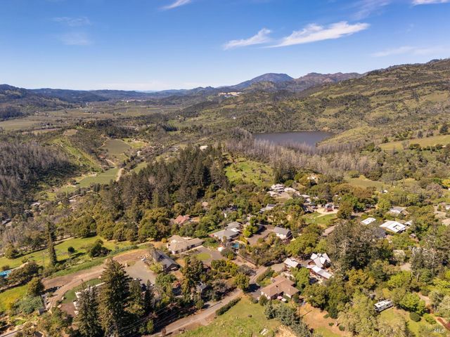 939 Champion Ln, Deer Park, CA 94576