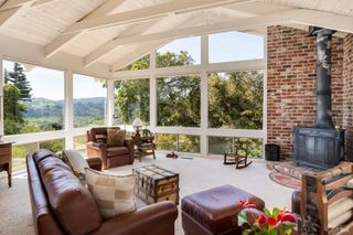 939 Champion Ln, Deer Park, CA 94576