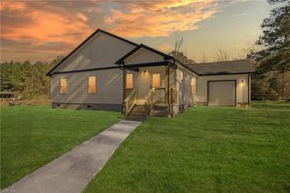 1872 Airport RD, Suffolk, VA 23434