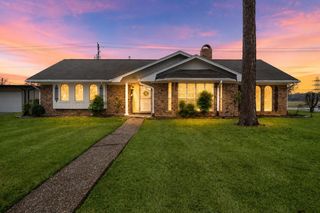 4912 Goose Creek Drive, Baytown, TX 77521