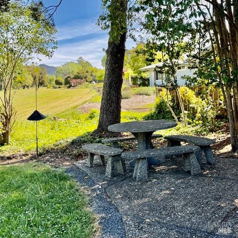 12 Glengreen St, Santa Rosa, CA 95409