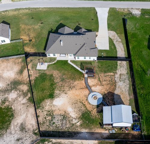 111 Bluegrass Trail, Springtown, TX 76082