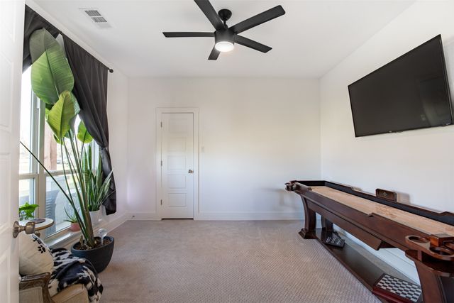 111 Bluegrass Trail, Springtown, TX 76082