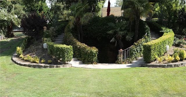 12950 N Willow Avenue, Clovis, CA 93619