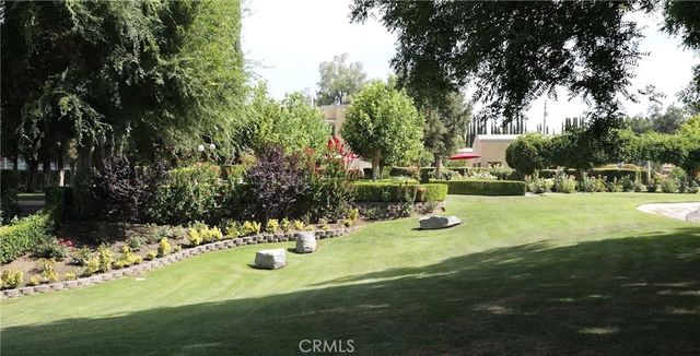 12950 N Willow Avenue, Clovis, CA 93619