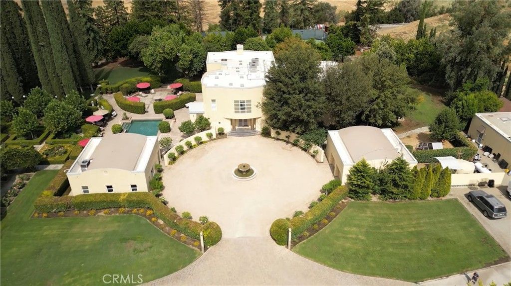 12950 N Willow Avenue, Clovis, CA 93619