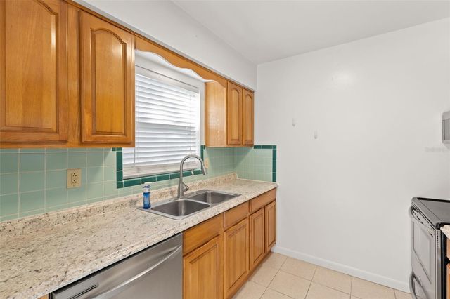 885 JAMES STREET, Dunedin, FL 34698