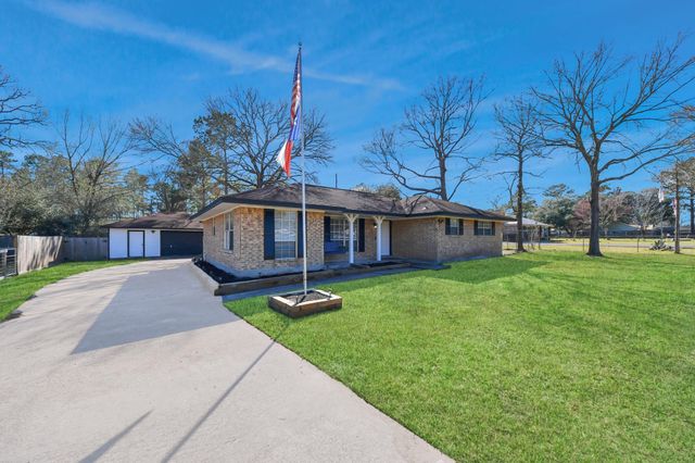 16511 Walnut Springs Lane, Magnolia, TX 77355