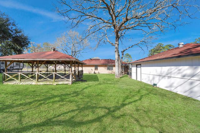 16511 Walnut Springs Lane, Magnolia, TX 77355