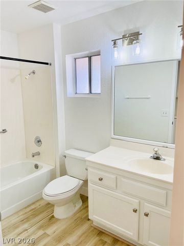 8905 Pennystone Avenue, Las Vegas, NV 89134