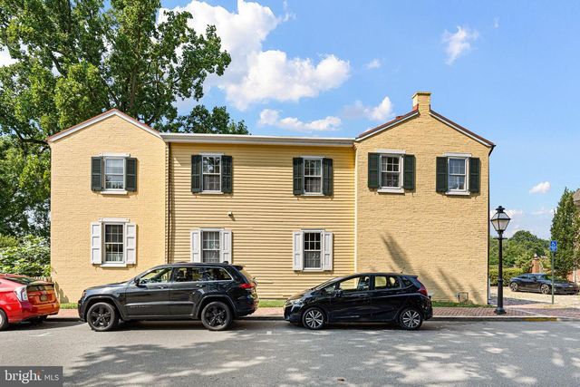 1 THE STRAND, New Castle, DE 19720