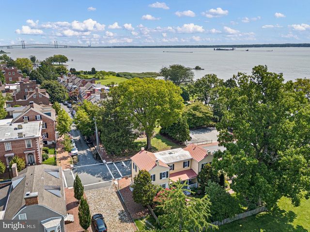 1 THE STRAND, New Castle, DE 19720