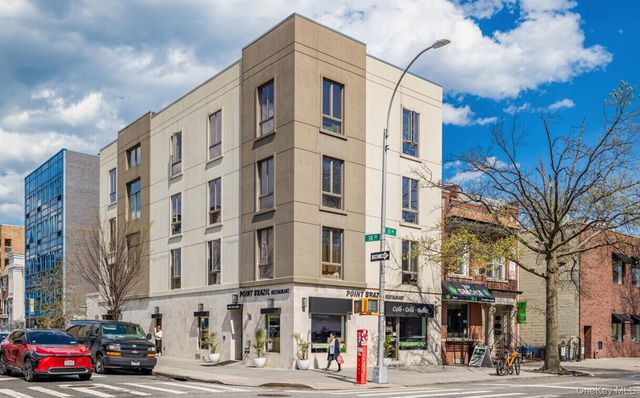 3801 31st Avenue 2A, Astoria, NY 11103