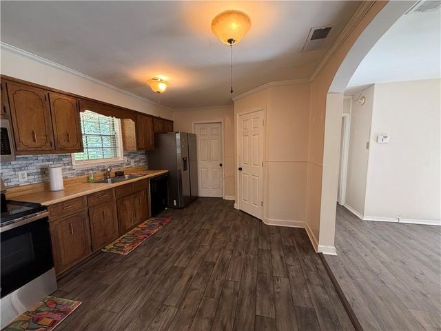 252 Hopi Street, Chickasaw, AL 36611