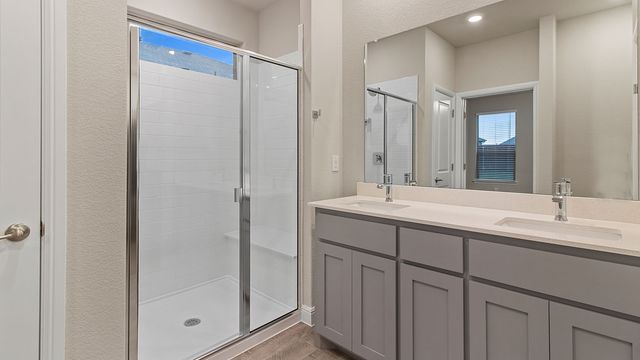 1449 CANTERBURY Trail, Desoto, TX 75115