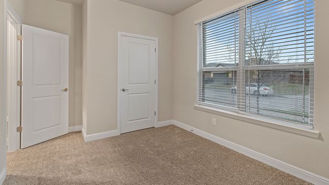 1449 CANTERBURY Trail, Desoto, TX 75115