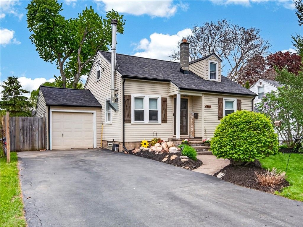 237 Nantucket Road, Greece, NY 14626