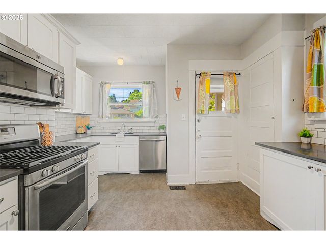 5 Ne 71ST Ave, Portland, OR 97213