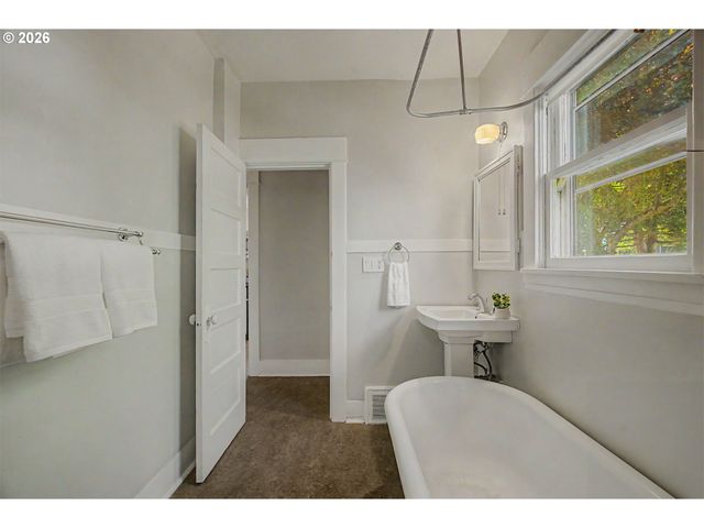 5 Ne 71ST Ave, Portland, OR 97213