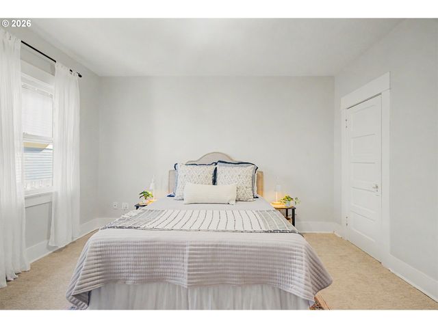 5 Ne 71ST Ave, Portland, OR 97213