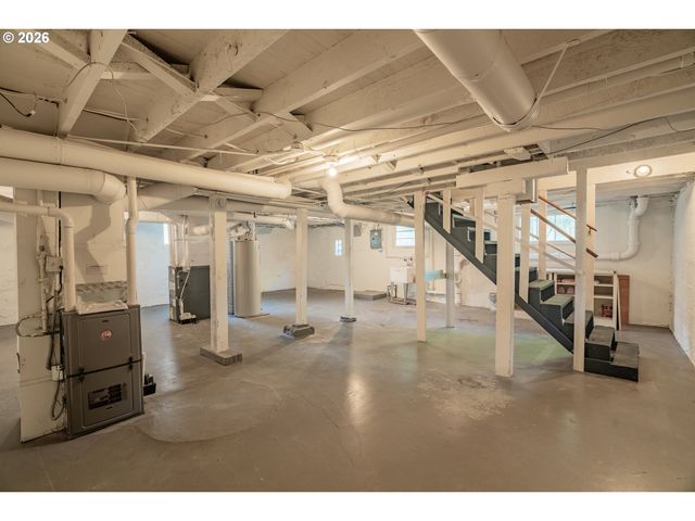 5 Ne 71ST Ave, Portland, OR 97213