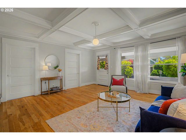 5 Ne 71ST Ave, Portland, OR 97213